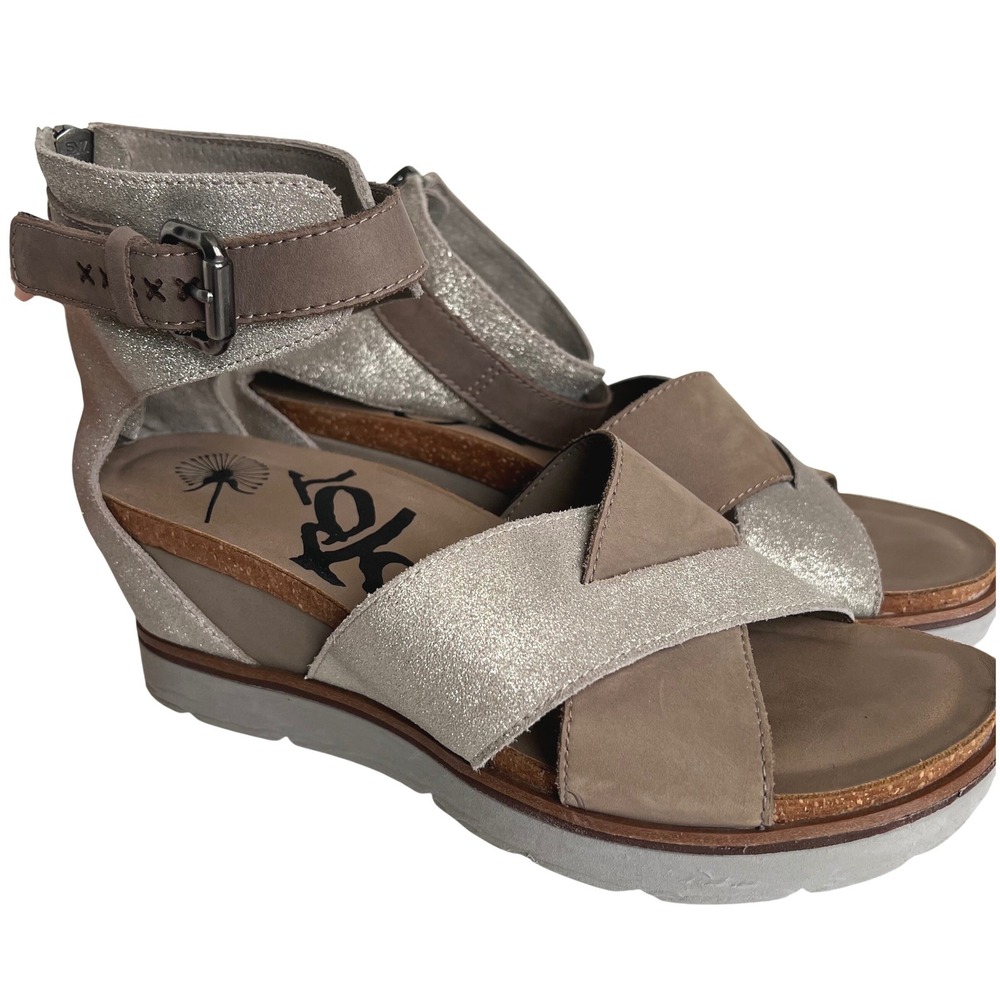 OTBT Womens 9.5 Teamwork Wedge Sandals Taupe Silver Metallic Leather Platform